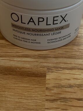 OLAPLEX Weightless Nourishing Mask - White Cream Jar